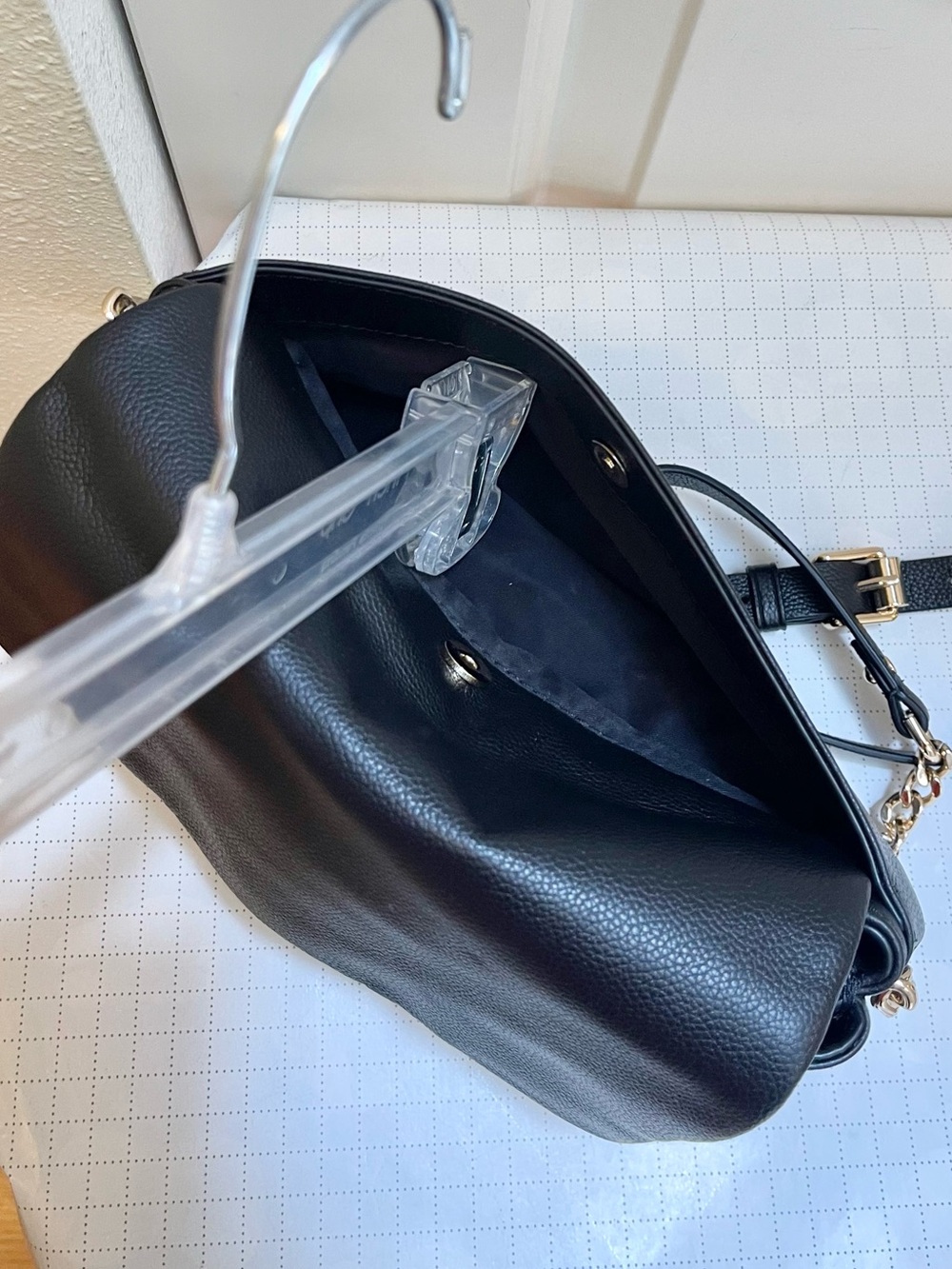 Authentic Rebecca Minkoff leather flap crossbody bag - Picture 9 of 16